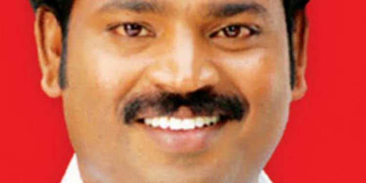 “மத்திய அரசு, எங்கள் கல்வி மீதும், காவிரி மீதும் போர் தொடுப்பதை நிறுத்திக்கொள்ள வேண்டும்! தமிழ்ப் பேரரசு கட்சி, பொதுச் செயலாளர், வ.கௌதமன்  வேண்டுகோள்.