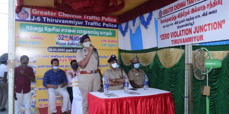 மிமிக்ரி கலைஞர்கள் மூலம் சாலைபாதுகாப்பு விழிப்புணர்வு – கூடுதல் கமிஷ்னர் புதிய முயற்சி