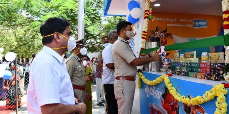 வேப்பேரி காவல் ஆணையாளர் அலுவலகத்தில் ஆவின் பார்லரை சென்னை பெருநகர போலீஸ் கமிஷ்னர் திறந்து வைத்தார்