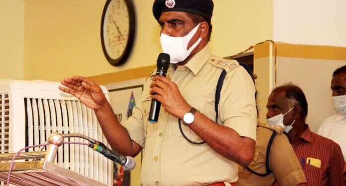 திருநெல்வேலியில்32 – வது தேசிய சாலை பாதுகாப்பு மாத விழா விழிப்புணர்வு கருத்தரங்கு கூட்டம் – மாவட்ட எஸ்.பி தலைமை தாங்கினார்