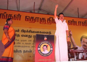 என்னை யாரும் விலை கொடுத்து வாங்கவோ, அடிமைப்படுத்தவோ முடியாது” என்று சொல்லும் பழனிசாமி, அதை பிரதமர்மோடி சென்னை வரும் போது அந்த மேடையில் துணிச்சலுடன் சொல்வதற்கு தயாரா?” – மு.க.ஸ்டாலின் தூத்துக்குடியில் காட்டம்