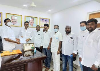 பாமக சார்பில் வேளச்சேரி சட்டமன்ற தொகுதியில் போட்டியிடுவதற்கான விருப்ப மனு தாக்கல்