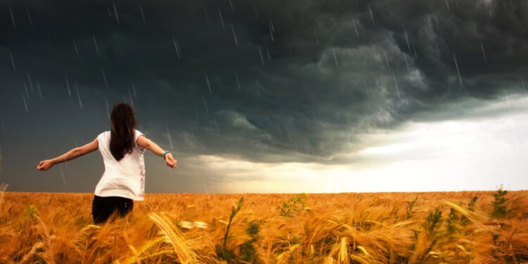 தென் மாவட்டங்களில் திடீர் மழை –  மகிழ்ச்சி வெள்ளத்தில் விவசாயிகள்