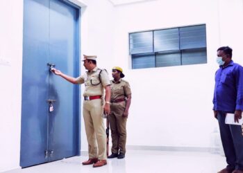 மின்னணு வாக்கு இயந்திரங்கள் பாதுகாப்பு ஏற்பாடுகள் குறித்து மாவட்ட எஸ்.பி ஆய்வு