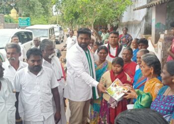 “படித்து வேலை இல்லாத இளைஞர்கள், பெண்களுக்கு வேலை கிடைக்க ஏற்பாடு செய்வேன்” என ஸ்ரீவைகுண்டம் காங்கிரஸ் வேட்பாளர் ஊர்வசி அமிர்தராஜ் உறுதி!