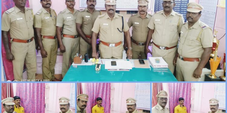 பணி மாறுதல் ஆகி செல்லும் உதவி ஆய்வாளர்களுக்கு விளாத்திகுளம் துணை காவல் கண்காணிப்பாளர் பிரகாஷ் வாழ்த்து