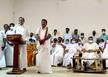 தேவகோட்டையில் மதசார்பற்ற கூட்டணி சார்பில் ஊழியர் கூட்டம் நடைபெற்றது