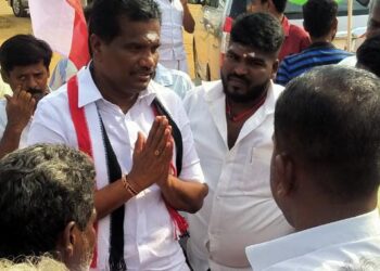 அமமுக வேட்பாளர் தேர்போகி V.பாண்டி தேவகோட்டை வடக்கு ஒன்றிய பகுதிகளில் வாக்கு சேகரித்து பிரச்சாரம்