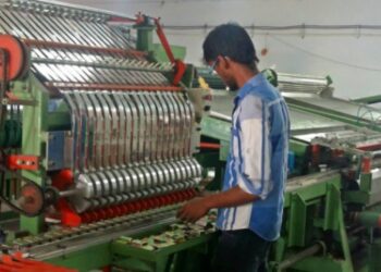 100-க்கும் மேற்பட்ட எந்திர தீப்பெட்டி தொழிற்சாலைகள் கதவடைப்பு போராட்டம்