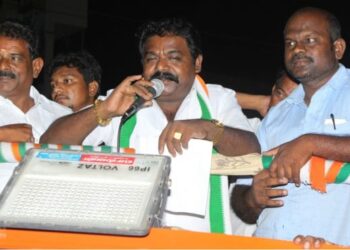 “11 ஆண்டுகளாக ஸ்ரீவைகுண்டம்  தொகுதியில் ஏழைகளுக்கு உதவிகள் செய்து வரும் ஊர்வசி அமிர்தராஜ்க்கு வாக்கு தாருங்கள்” – இமாம் அண்ணாச்சி பிரச்சாரம்