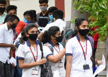 பாபநாசம் அருகே 20 மாணவிகளுக்கு கொரோனா – பள்ளிக்கு விடுமுறை