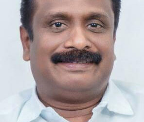 அதிமுக கூட்டணியில் தூத்துக்குடிக்கு  தமிழ் மாநில காங்கிரஸ் கட்சி வேட்பாளர் எஸ்டிஆர். விஜயசீலன் அறிவிக்கப்பட்டுள்ளார்.