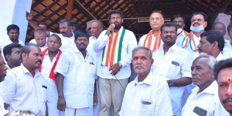 காங். வேட்பாளர் ஊர்வசி அமிர்தராஜிக்கு ஆதரவாக காங்கிரஸ் மேலிட பொறுப்பாளர் தினேஷ் குண்டுராவ் பரப்புரை