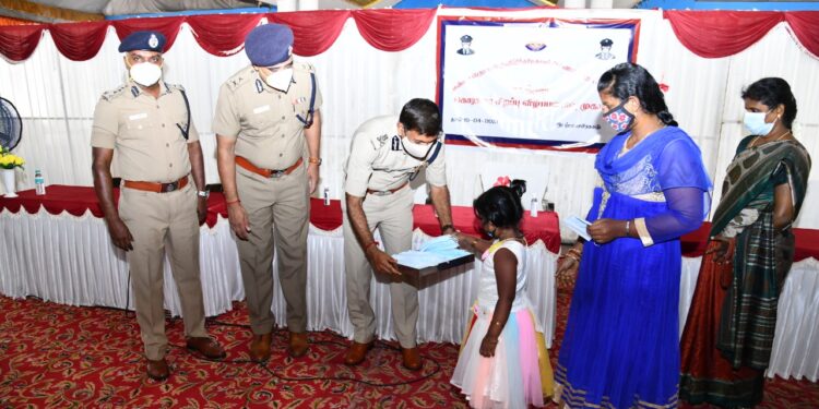 வணிக நிறுவன ஊழியர்களுக்கான கொரனா விழிப்புணர்வு ஆலோசனை கூட்டம்