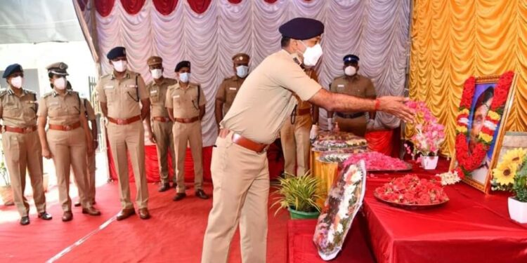 கொரோனா நோய் தொற்றால் உயிர் நீத்த போக்குவரத்து புலனாய்வு பிரிவு தலைமைக் காவலர் மகாராஜன்