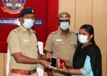 தொலைந்துபோன 7 லட்சம் மதிப்புள்ள 77 செல்போன்கள் மீட்கபட்டுள்ளதாக கன்னியாகுமரி மாவட்ட எஸ்.பி தகவல்