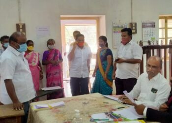 தேவகோட்டை சார்பு நீதிமன்றத்தில் லோக் அதாலத் 25 வழக்குகள்  முடித்து வைக்கப்பட்டனர்