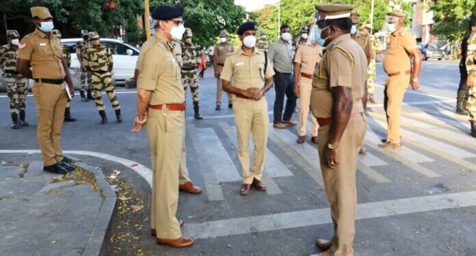 வாகனத் தணிக்கை பணிகளை சென்னை பெருநகர காவல் ஆணையாளர் பார்வையிட்டு ஆய்வு