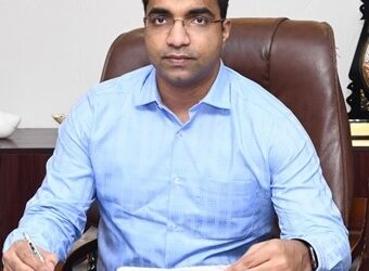 தூத்துக்குடி மாவட்ட மீனவர்கள் உடனடியாக கரை திரும்ப வேண்டும் – மாவட்ட  கலெக்டர் டாக்டர் செந்தில்ராஜ் வேண்டுகோள்