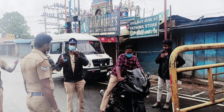 கொடைக்கானலில் தேவையின்றி சுற்றி திரியும் வாகனங்கள் மீது போலீசார் அதிரடி நடவடிக்கை