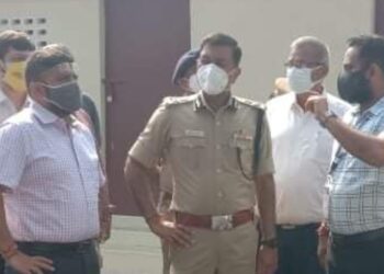 சென்னை வாக்கு எண்ணிக்கை மையங்களில்  போலீஸ் கமிஷ்னர், மாநகராட்சி கமிஷ்னர் நேரில் ஆய்வு