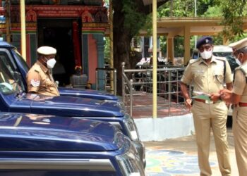 திருநெல்வேலி மாவட்ட காவல் துறைக்கு புதிதாக இரண்டு ரோந்து வாகனங்கள்