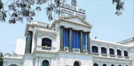 முழு ஊரடங்கு காலத்தில் ஏற்றுமதி செய்ய 8 மாவட்டங்களை தவிர பிற மாவட்டங்களில் 50 சதவீத பணியாளர்களுடன் செயல்பட அனுமதி