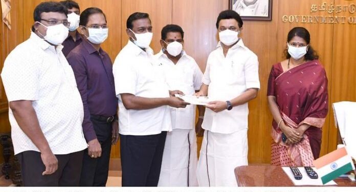 இயேசு விடுவிக்கிறார் ஊழியங்களின் சார்பாக ரூ.1.5 கோடி கொரோனா நிவாரண நிதி முதல்வரிடம் வழங்கப்பட்டது