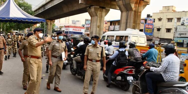 ஊரடங்கு காலத்தில்பா துகாப்பு பணிகளை சென்னை போலீஸ் கமிஷனர் நேரில் ஆய்வு செய்தார்