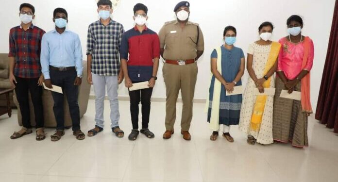 தர்மபுரி மாவட்ட போலீசாரின் குழந்தைகளுக்கு சிறப்பு கல்வி உதவி தொகை