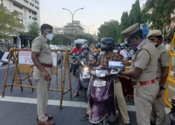 சென்னை கமிஷனர் சங்கர் ஜிவால் உத்தரவின்படி வாகன சோதனையில் தீவிரம் காட்டும் சென்னை உதவி ஆணையர் கோடிலிங்கம்