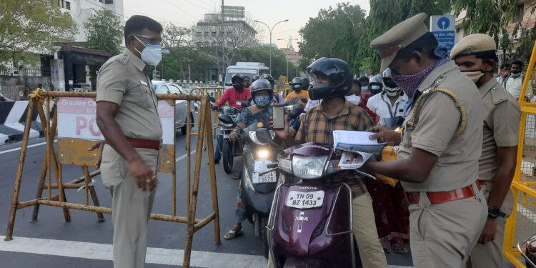 சென்னை கமிஷனர் சங்கர் ஜிவால் உத்தரவின்படி வாகன சோதனையில் தீவிரம் காட்டும் சென்னை உதவி ஆணையர் கோடிலிங்கம்