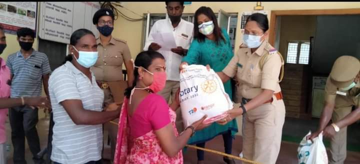 ஏழை எளிய மக்களுக்கு உதவிக்கரம் நீட்டிய N3. முத்தால் பேட்டை, காவல் ஆய்வாளர். மல்லிகா! பொதுமக்கள் மனதார பாராட்டு