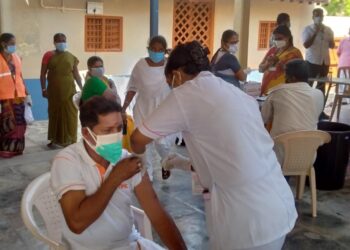 தேவகோட்டை நகராட்சி சார்பில் இரண்டாம் தவனையாக கொரோன தடுப்பூசி சிறப்பு முகாம்