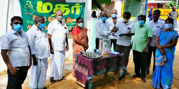 தூத்துக்குடியில் மதர் சமூக சேவை நிறுவனம் சார்பில் கொரோனா தடுப்பூசி விழிப்புணர்வு முகாம்