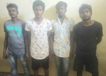 தூத்துக்குடியில் கொலை, கொலை முயற்சி, கொலை மிரட்டல் என 29 வழக்குகளில் ஈடுபட்ட பிரபல ரவுடிகள் 4 பேர் கைது – அரிவாள் மற்றும் கத்தி போன்ற ஆயுதங்கள் பறிமுதல்