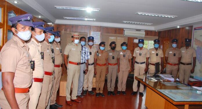 ரோந்து காவல் பணிக்கு உடல் வேலை கேமரா பயன்படுத்த மாவட்ட எஸ்.பி தலைமையில் பயிற்சி