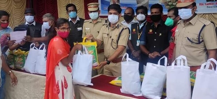 பார்வையற்றோருக்கு திருநெல்வேலி மாநகர காவல்துறை மற்றும் Rotary ClubRotary Club உதவி