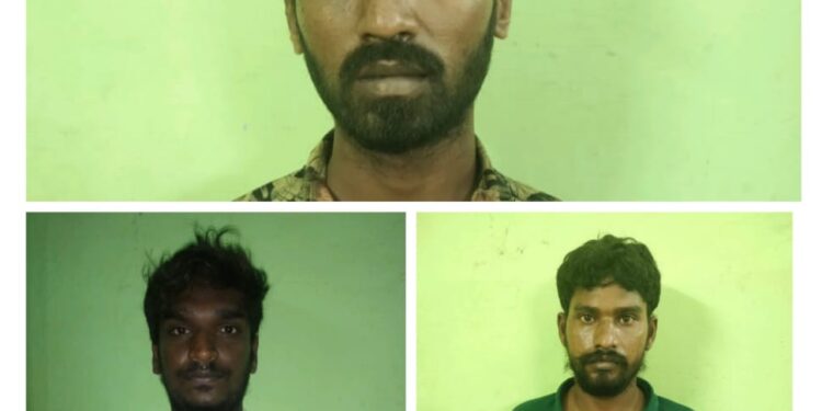 கொல்லங்குடி அரசு மதுபான கடையை உடைத்து கொள்ளை அடித்தவர்கள் கைது