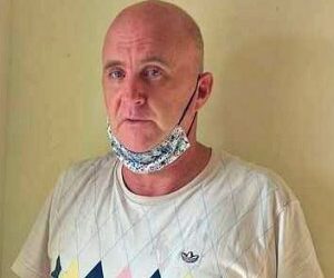 தூத்துக்குடியில் கைதுசெய்யப்பட்ட, பிரிட்டனைச் சோ்ந்த போதைப்பொருள் கடத்தல் கும்பலின் தலைவன் சென்னை புழல் சிறையில் அடைக்கப்பட்டாா்