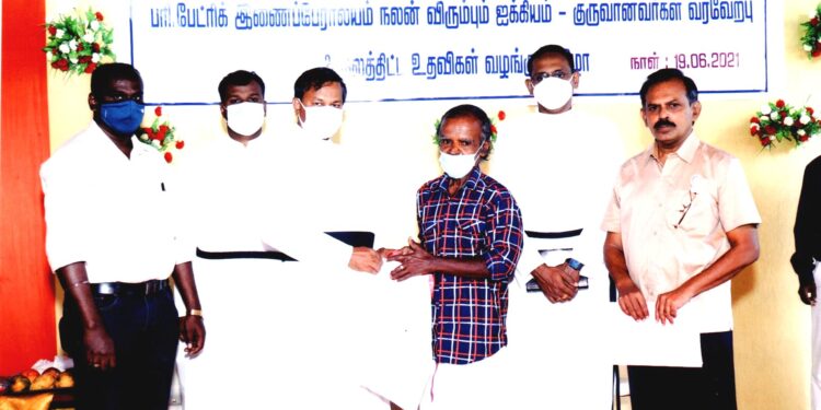 புதிய குருவானவர்களுக்கு வரவேற்பு – நலத்திட்ட உதவிகள் வழங்குதல் ஆகிய இருபெரும் விழா தூத்துக்குடியில் வெகுசிறப்பாக நடைபெற்றது.