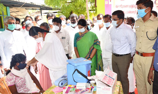 மாற்றுத்திறனாளிகள், மனவளர்ச்சி குன்றிய பெண்களுக்கு சிறப்பு கரோனா தடுப்பூசி போடும் பணியினை கனிமொழி எம்பி துவக்கி வைத்தார்