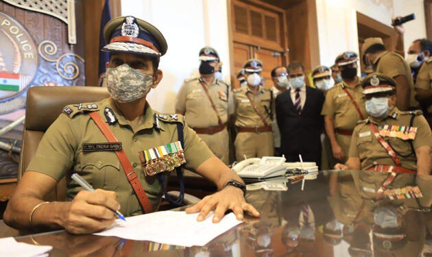 தமிழகத்தின் 30வது டிஜிபியாக டிஜிபியாக சைலேந்திரபாபு பொறுப்பேற்பு