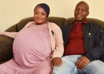 ஒரே நேரத்தில் 10 குழந்தைகளைப் பெற்றெடுத்து தென்னாப்பிரிக்காவை சேர்ந்த பெண் உலக சாதனை