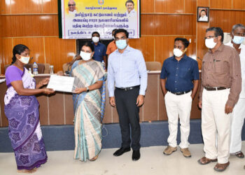 அமைப்பு சாரா தொழிலாளர்கள் நலவாரிய உறுப்பினர்கள் 3004 பேருக்கு ரூ.34.58 லட்சம் மதிப்பிலான நலத்திட்ட உதவிகளை அமைச்சர் பெ.கீதாஜீவன் வழங்கினார்.