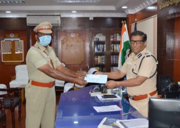 சூதாட்ட வழக்கில் 15 நபர்‌‌‌களை கைது செய்து சிறப்பாக பணிபுரிந்த காவலர்களுக்கு வெகுமதி