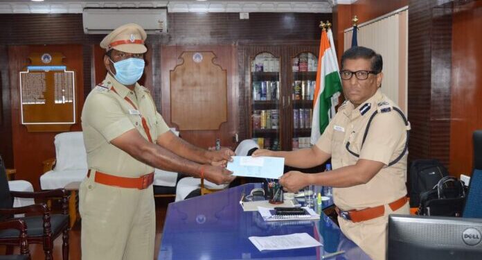 சூதாட்ட வழக்கில் 15 நபர்‌‌‌களை கைது செய்து சிறப்பாக பணிபுரிந்த காவலர்களுக்கு வெகுமதி