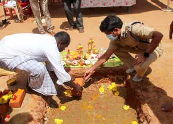 திருநெல்வேலியில்‌‌‌ நிர்வாக கட்டிடத்திற்கு அடிக்கல் நாட்டிய திருநெல்வேலி சரக டி.ஐ.ஜி, மாவட்ட எஸ்‌‌‌.பி