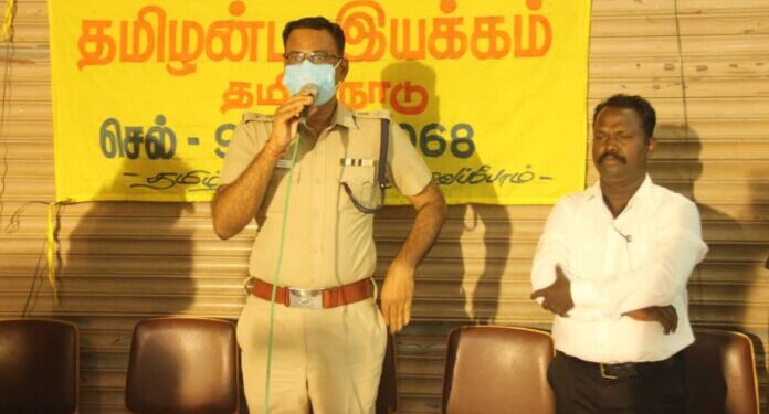 மாற்றுதிறனாளிகள், ஏழை பெண்கள் 150 பேருக்கு அரிசி, காய்கறி, மளிகை  பொருட்களை மாவட்ட எஸ்.பி எஸ்.ஜெயக்குமார் வழங்கி கொரோனா வைரஸ் குறித்து விழிப்புணர்வு ஏற்படுத்தினார்.