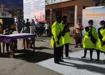 தேனி மாவட்டம் பெரியகுளத்‌‌‌தில்‌‌‌ காவல் துறை சார்பாக கொரனா விழிப்‌‌‌புணர்‌‌‌வு நிகழ்‌‌‌ச்‌‌‌சி